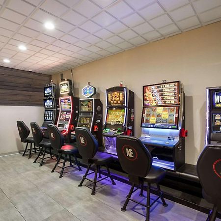 Quality Inn Joliet Bagian luar foto