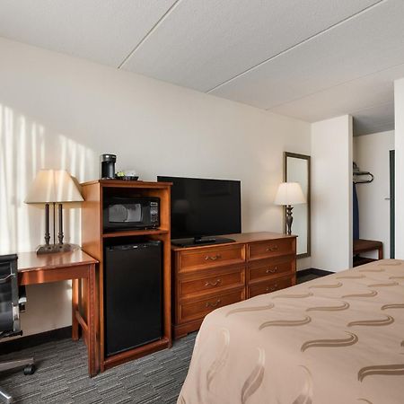 Quality Inn Joliet Ruang foto