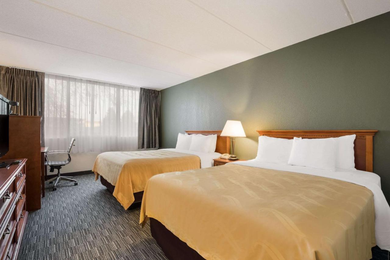 Quality Inn Joliet Bagian luar foto